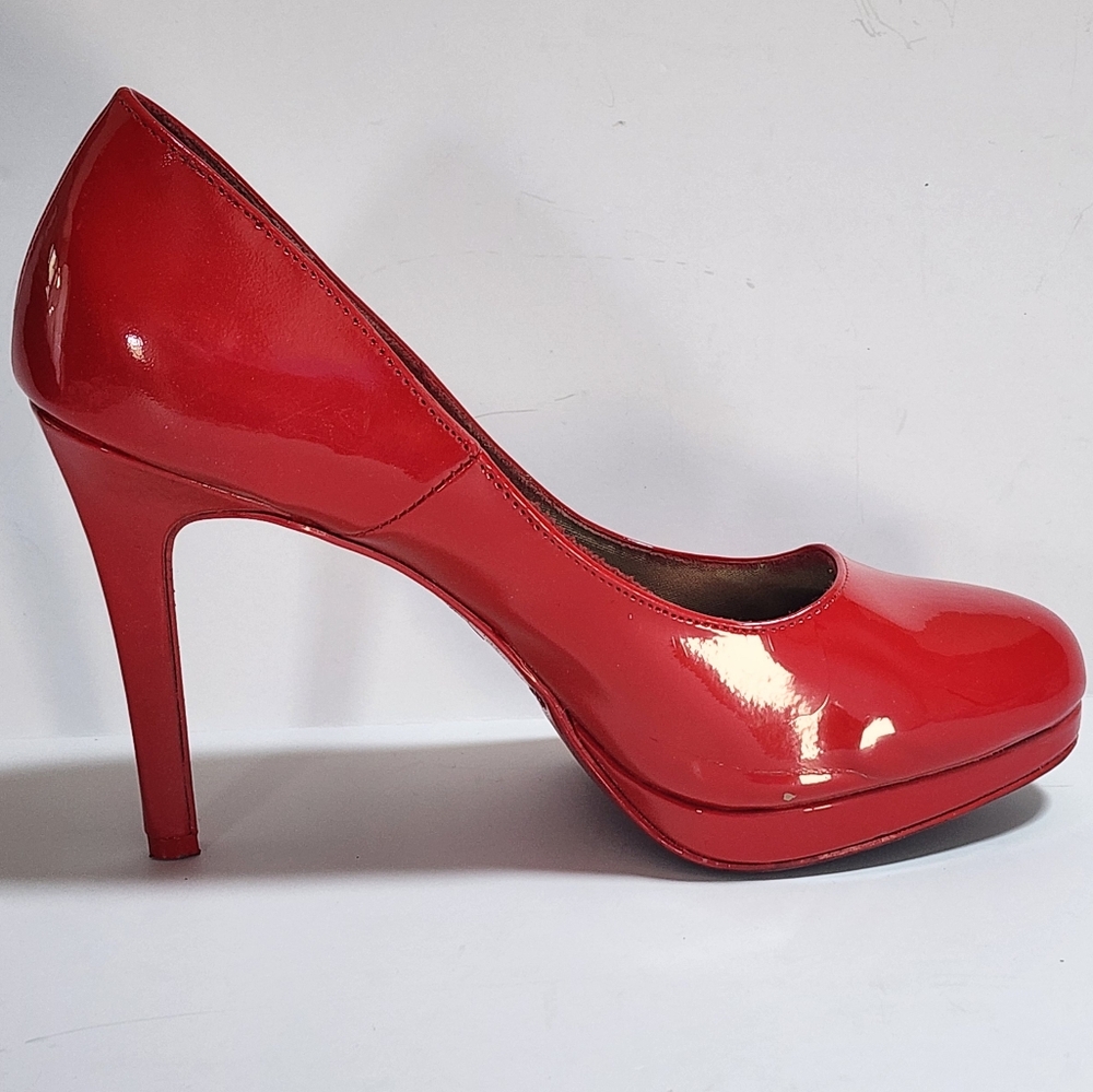 Fioni women's red patent leather platform pumps 4.5 inch stiletto heel size 9.5